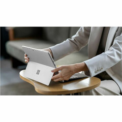 Microsoft Surface Pro 10 (Microsoft Signature Keyboard Surface Pro)