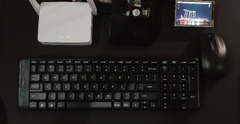 Logitech K230 (Logitech Wireless Keyboard & Mouse Combo MK220)