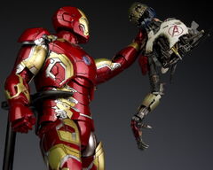 Hot Toys Iron Man Mark XLIII Sixth Scale Figure (Iron Man Mark XLIII)