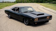 This 1968 Dodge Charger Is Lighter Than a BMW M4 With Nearly Twice ...