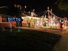 Outdoor Christmas Lights - Christmas Lights Ditto