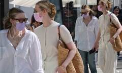 Elle Fanning and sister Dakota reunite for a shopping trip on ...