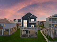 Pura Vida | Rental | Galveston, TX