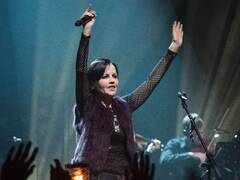 Dolores O'Riordan (The Cranberries)