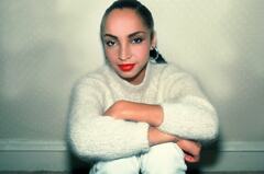 Sade Adu