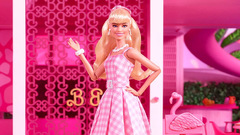 Barbie Barbie in Pink Gingham Dress The Movie Doll (Margot Robbie Barbie)