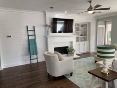 Adding%20a%20Shiplap%20Feature%20to%20Living%20Room%20-%20thetarnishedjewelblog