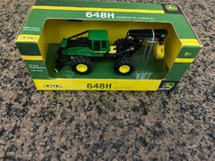 Ertl John Deere 748H Log Skidder Diecast, 1:50 Scale (John Deere 648H Log Skidder)